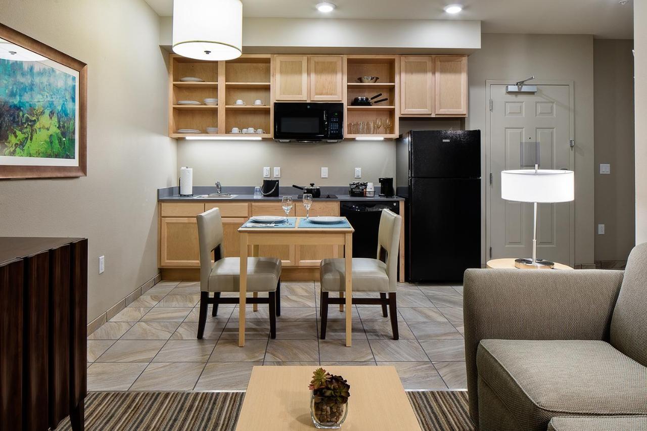 Stone Hill Norman, Trademark Collection By Wyndham Norman